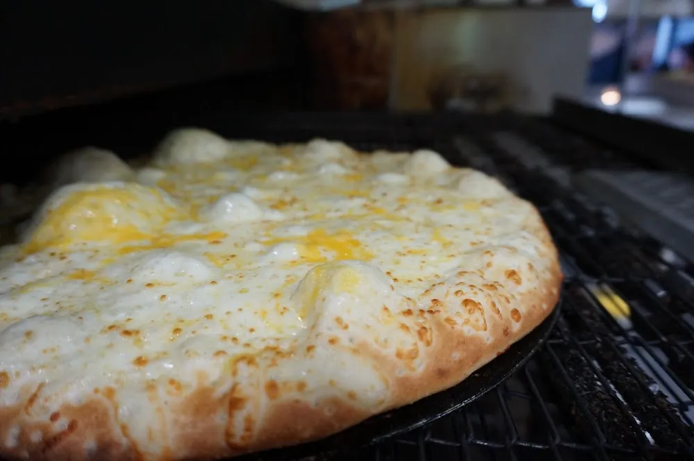 Garlic Cheese Pizza